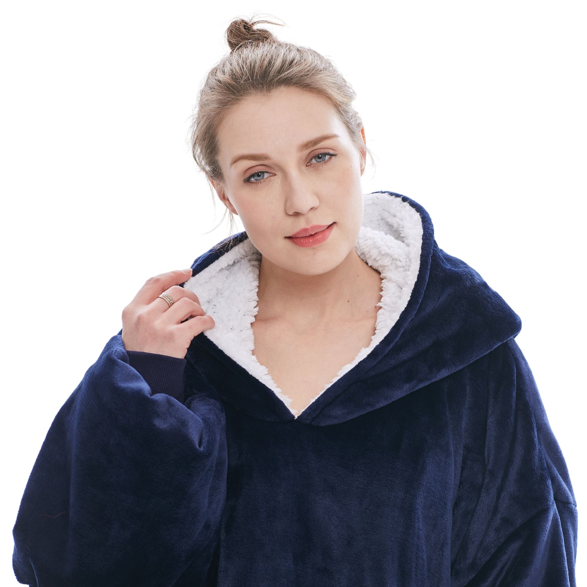 The Oversized Hoodie® woman flannel micofiber polyester textile navy blue 